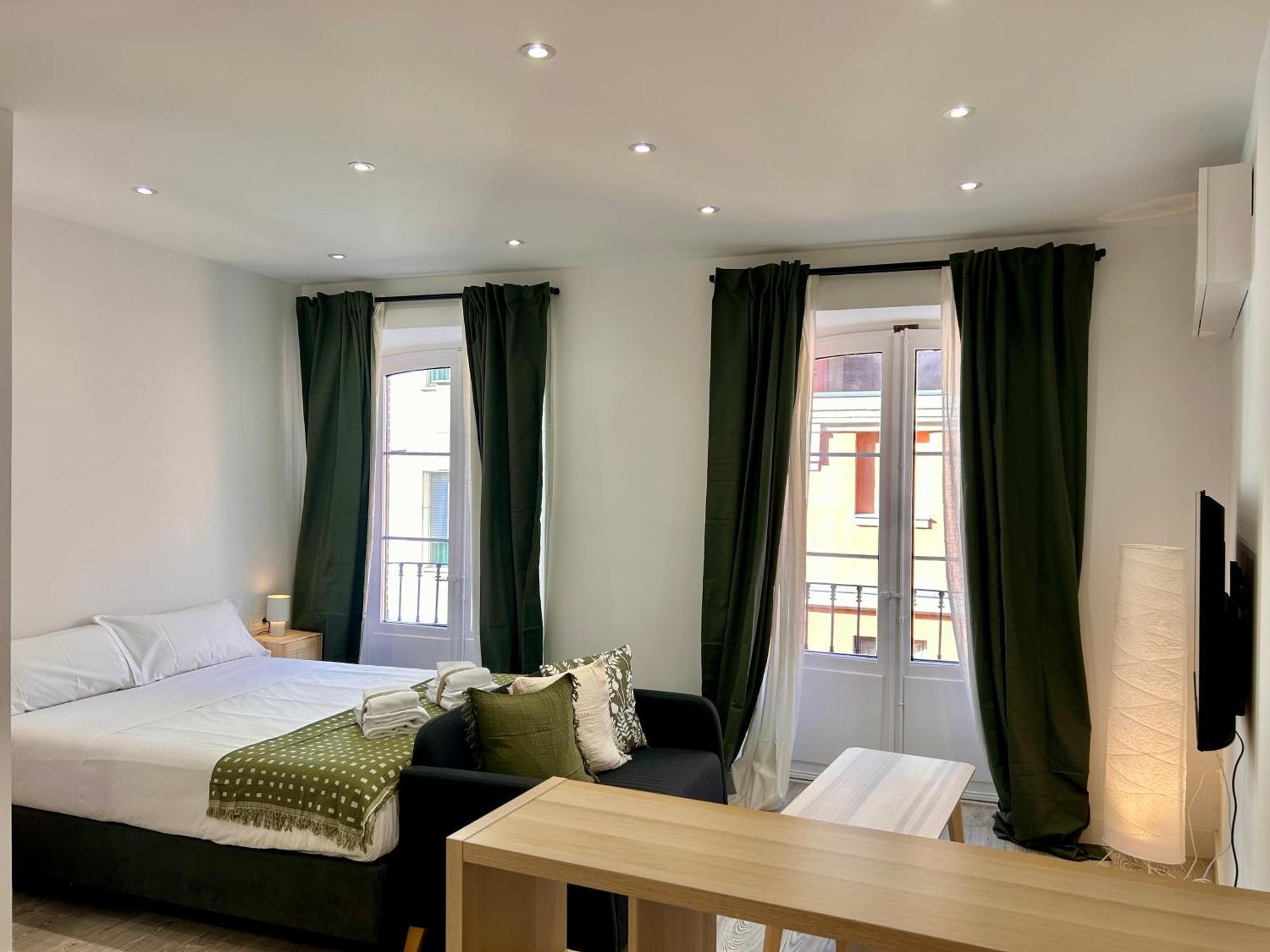 וייאדוליד Insidehome Ciudad Del Cine מראה חיצוני תמונה
