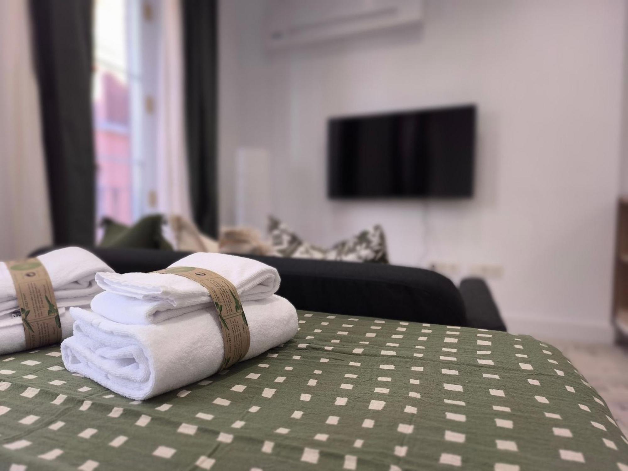וייאדוליד Insidehome Ciudad Del Cine מראה חיצוני תמונה
