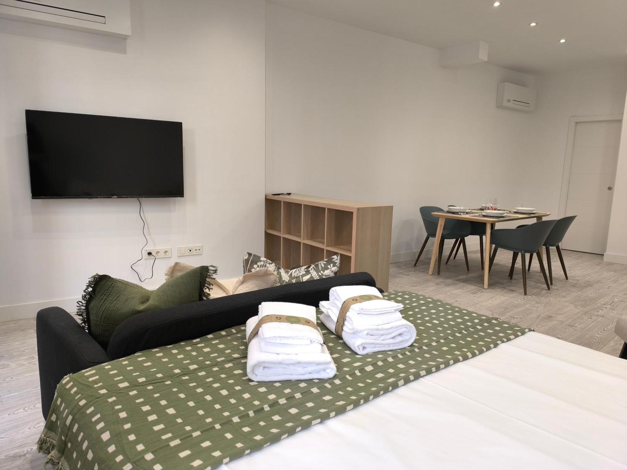 וייאדוליד Insidehome Ciudad Del Cine מראה חיצוני תמונה