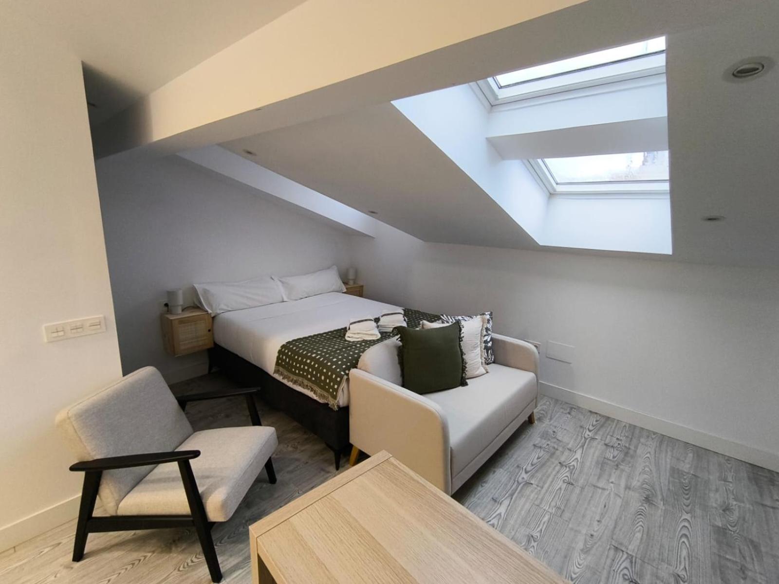 וייאדוליד Insidehome Ciudad Del Cine מראה חיצוני תמונה