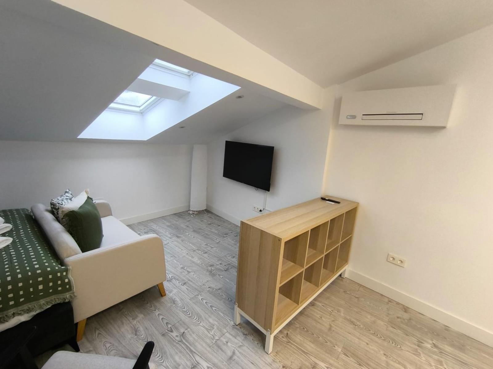 וייאדוליד Insidehome Ciudad Del Cine מראה חיצוני תמונה